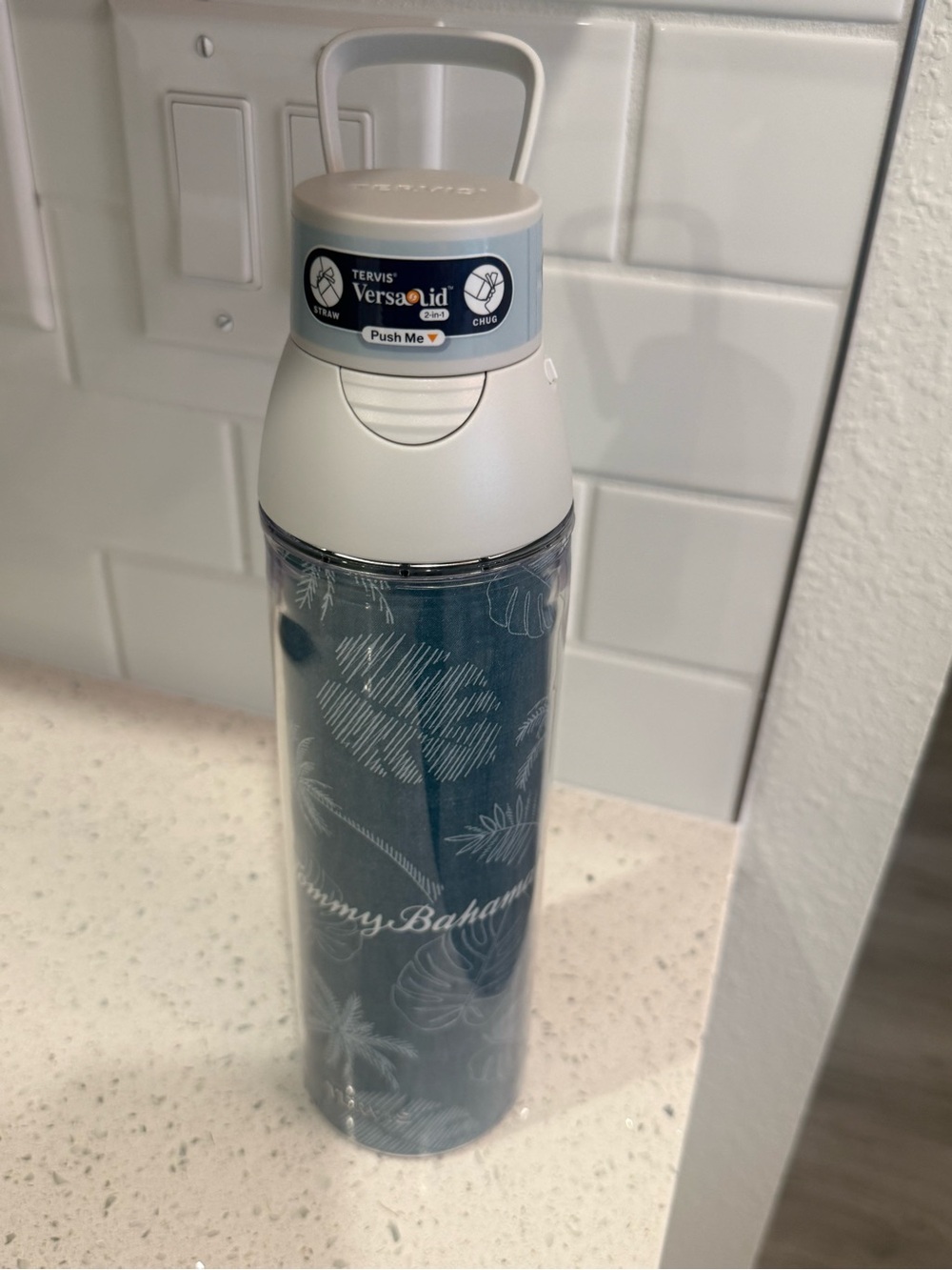 Tervis Tommy Bahama Water Bottle BRAND NEW
Tropic bay
Sea jade